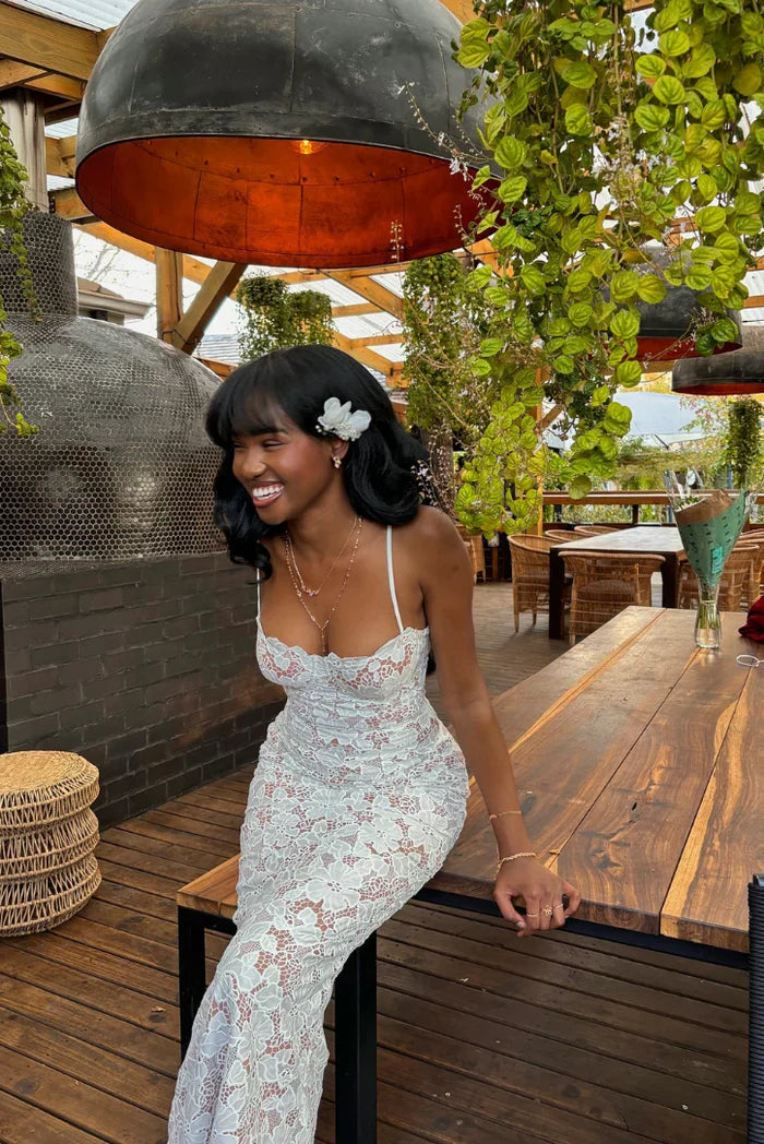 WIGBURGA I ELEGANTES SPITZEN-MAXIKLEID