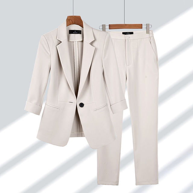 WENDELA I STYLISCHES BLAZER- UND HOSENSET