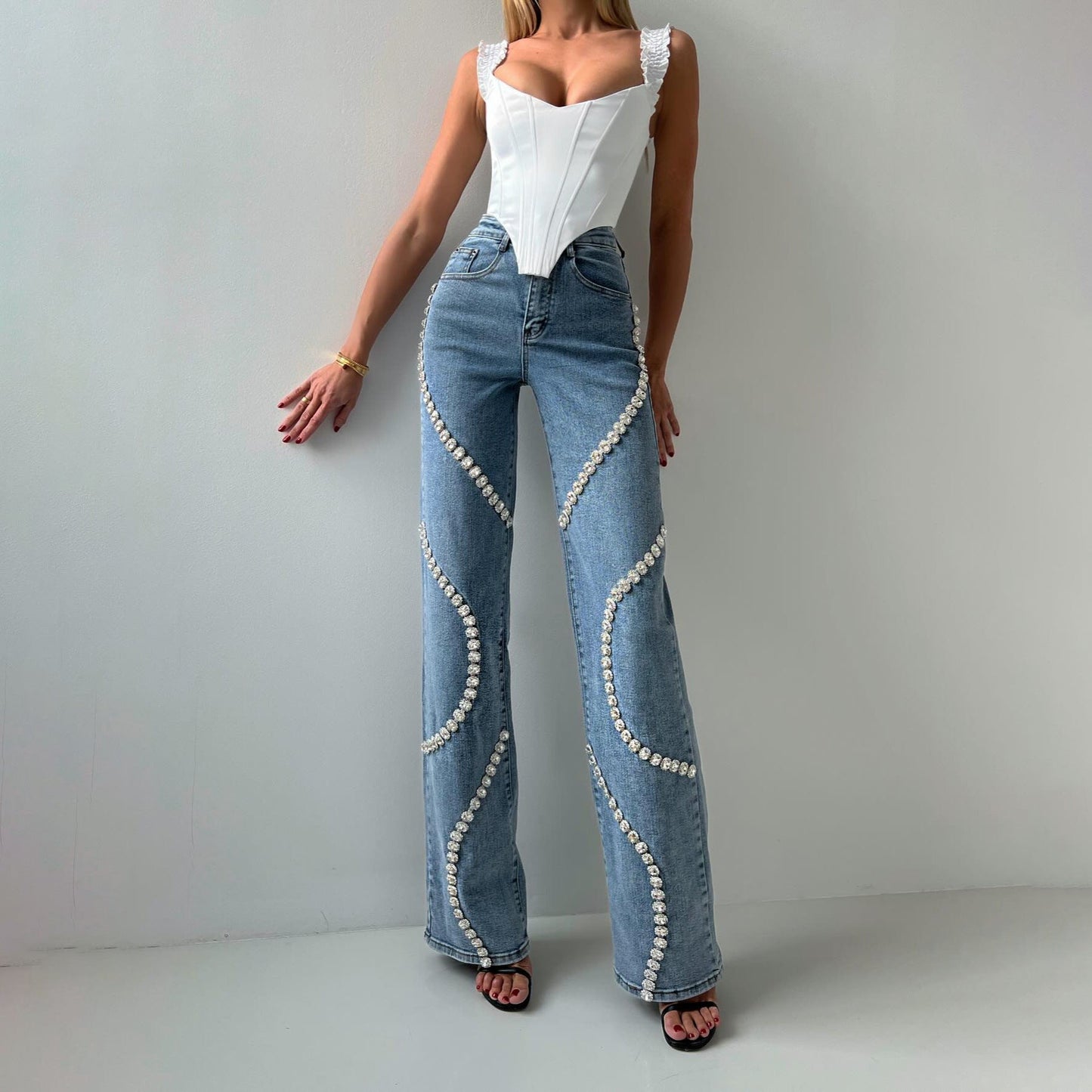 Loose Straight Leg Jeans