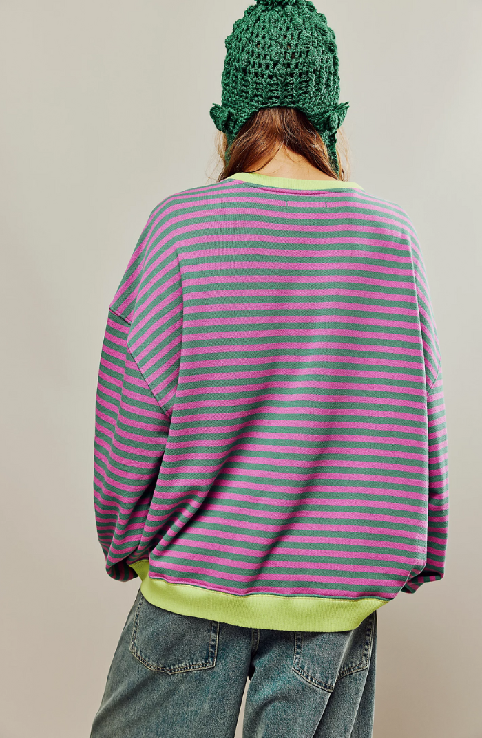 KARLA I GESTREIFTER PULLOVER