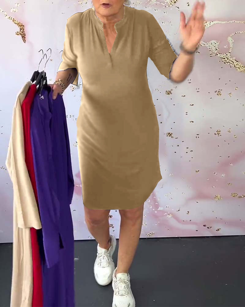 Camille – Klassisches Kleid mit V-Ausschnitt