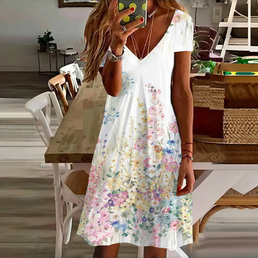 Lässiges Kleid Mit Blumendruck