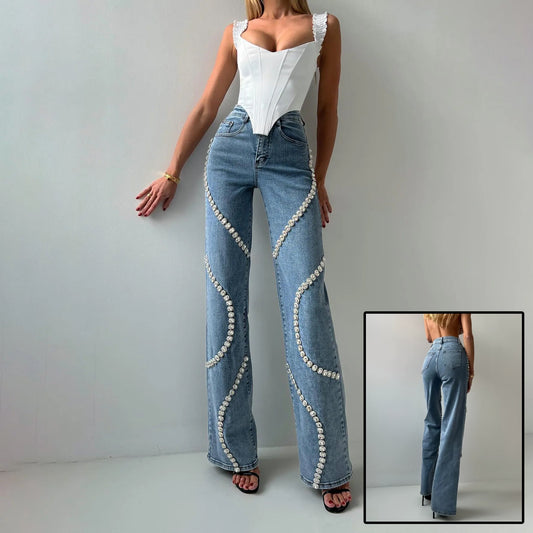 Loose Straight Leg Jeans