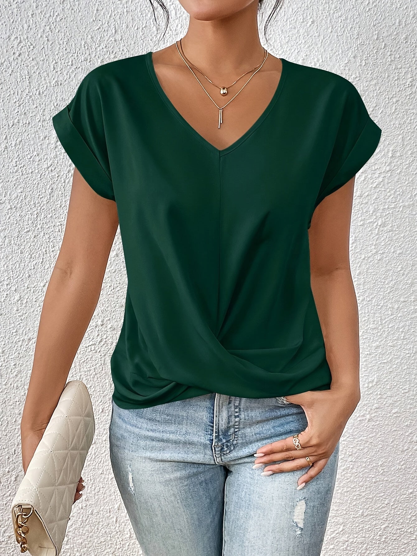 Lydia | Chic V-Neck T-Shirt