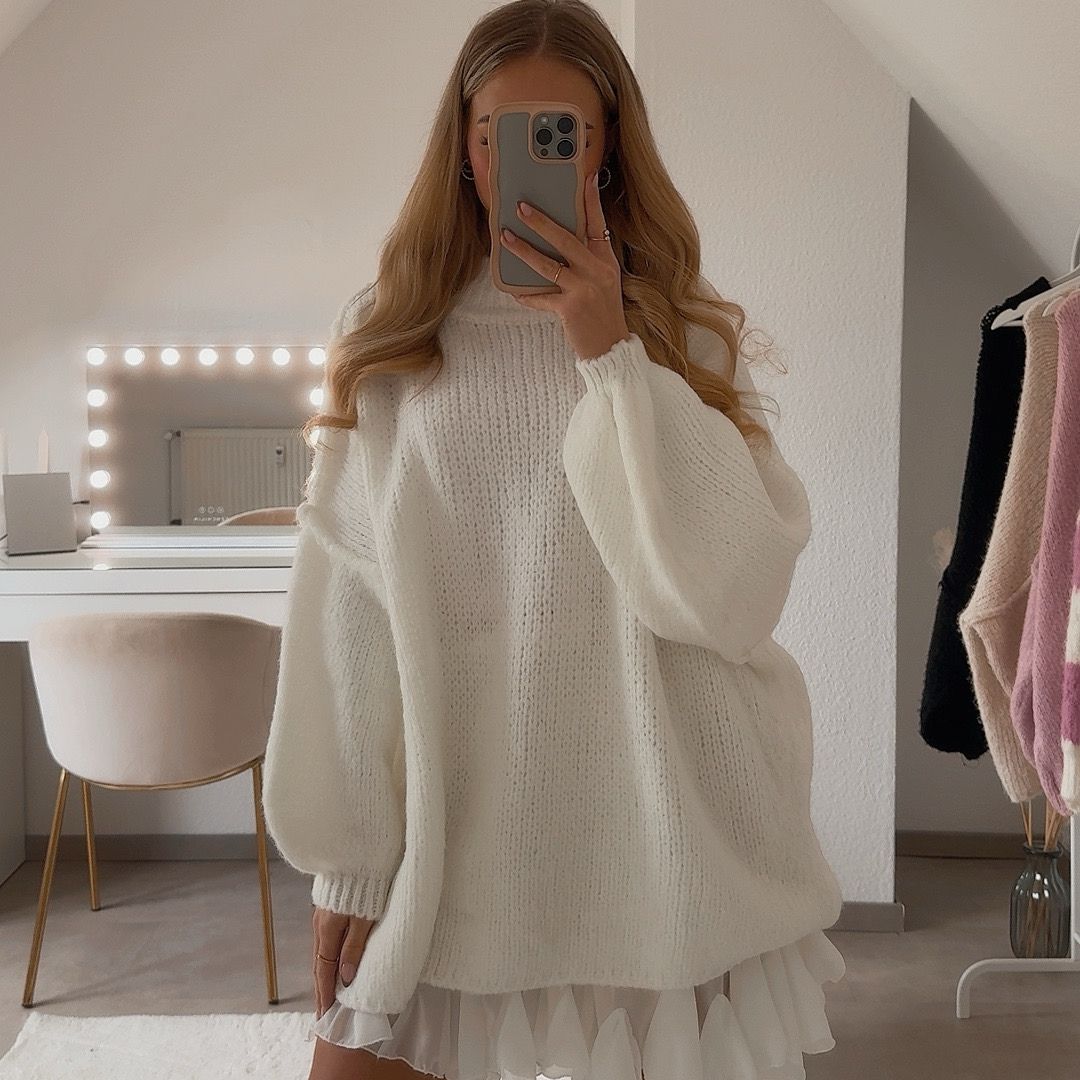NORA I ÜBERGRÖßER STRICKPULLOVER