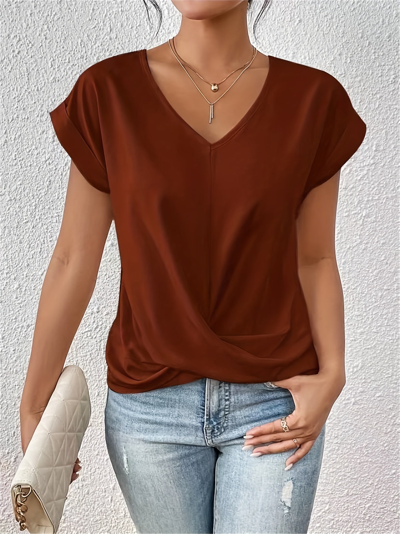 Lydia | Chic V-Neck T-Shirt