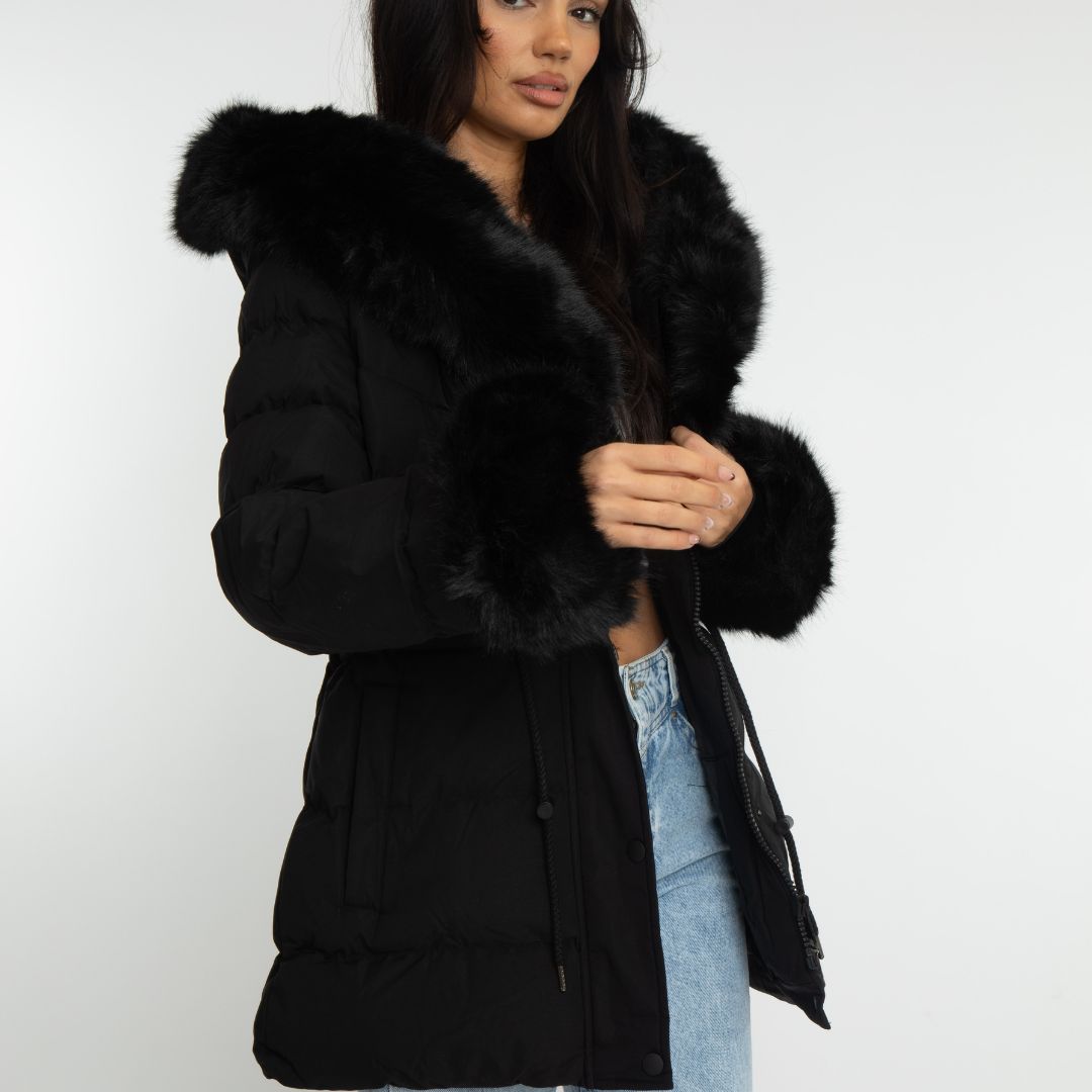 KAROLINA I STYLISCHER WINTERMANTEL