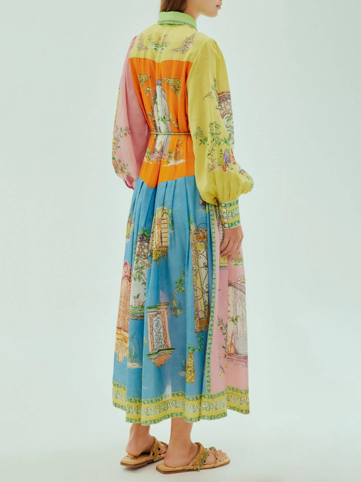 SYBYLLA I VIBRIERENDES LANGÄRMELIGES MIDIKLEID