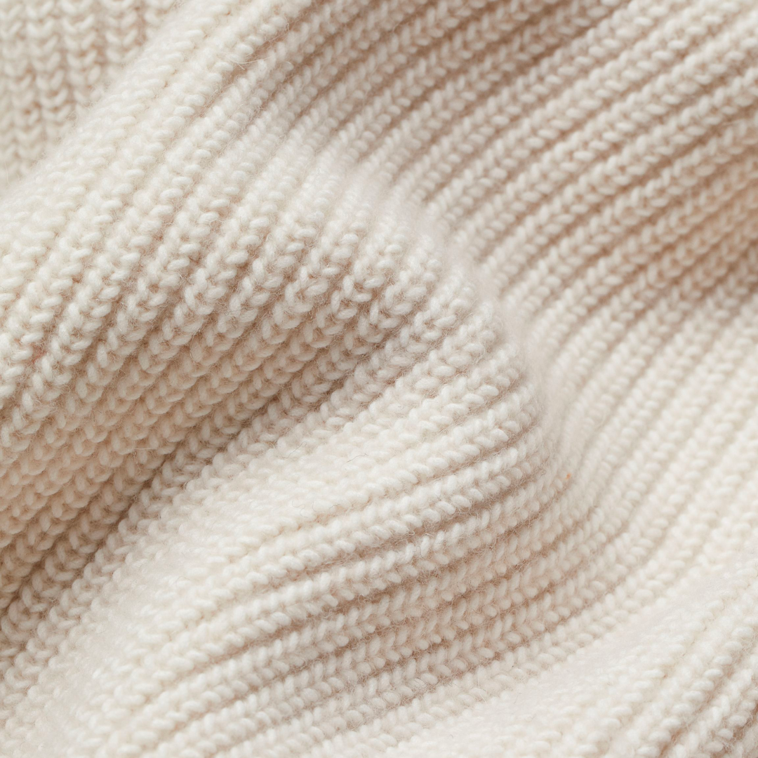EMERY I LÄSSIGE STRICKJACKE