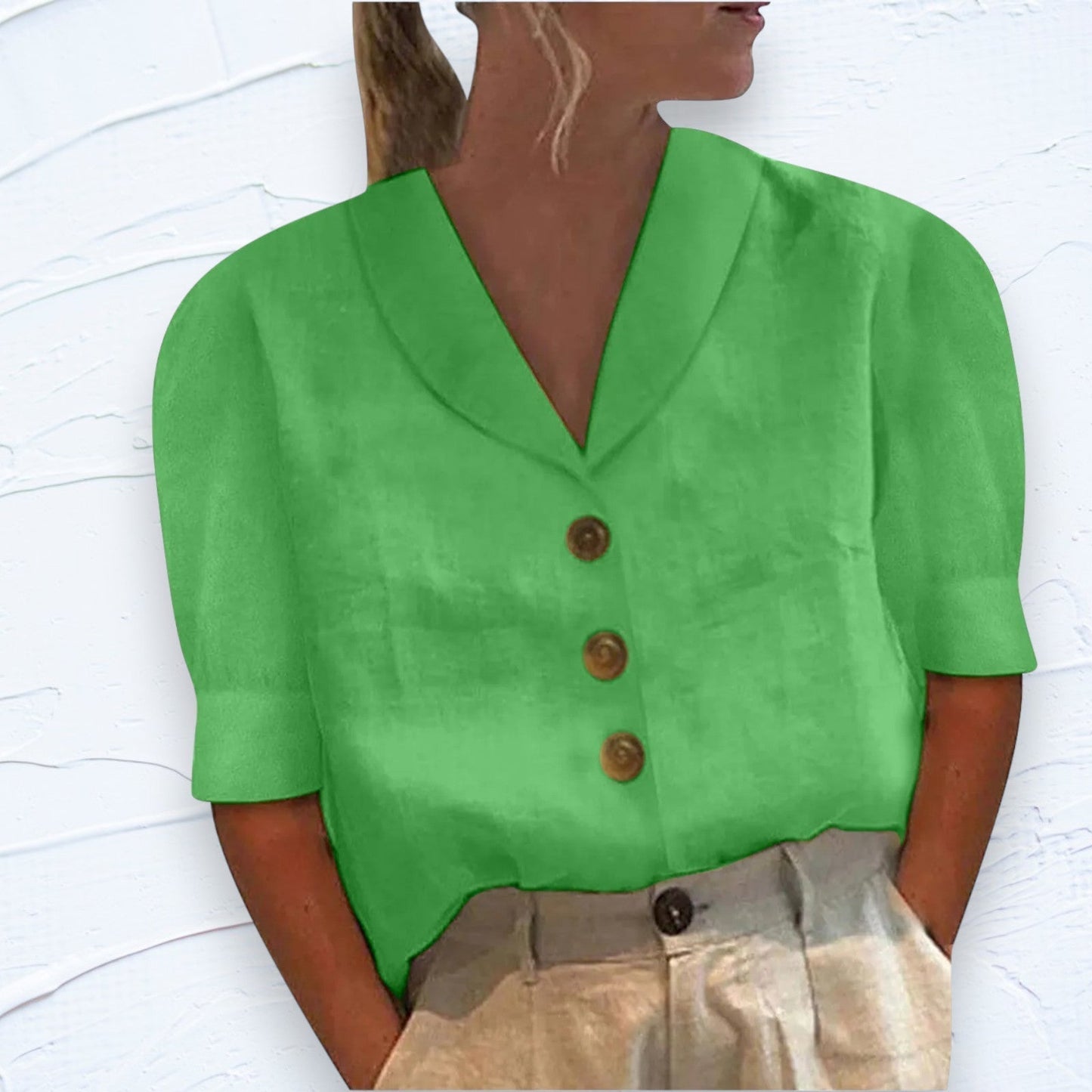 Lila | Retro-Chic Button-Up Blouse with Fastened Front
