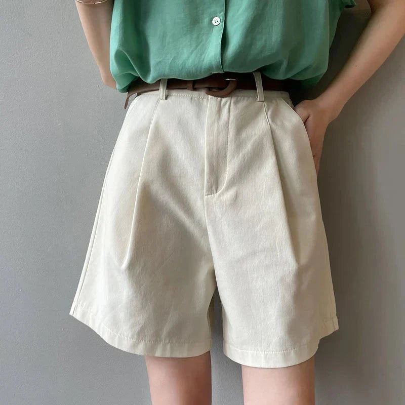MECHTHILDE I KLASSISCHE SHORTS