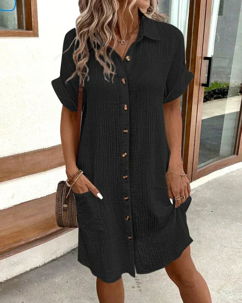 IRMELA I LÄSSIGES HEMDKLEID
