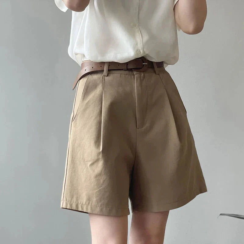 MECHTHILDE I KLASSISCHE SHORTS