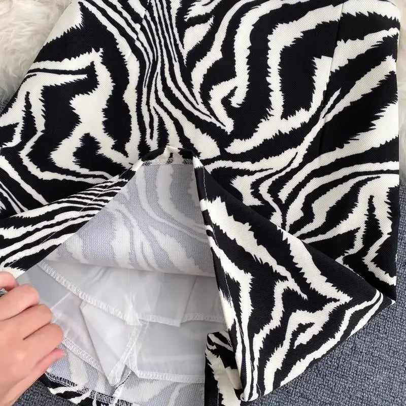 ULLA I MINIROCK MIT ZEBRADRUCK