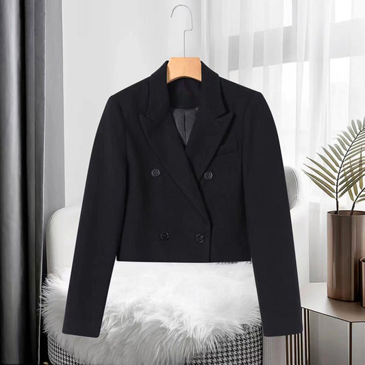 DORETTA I VIELSEITIGER KURZBLAZER