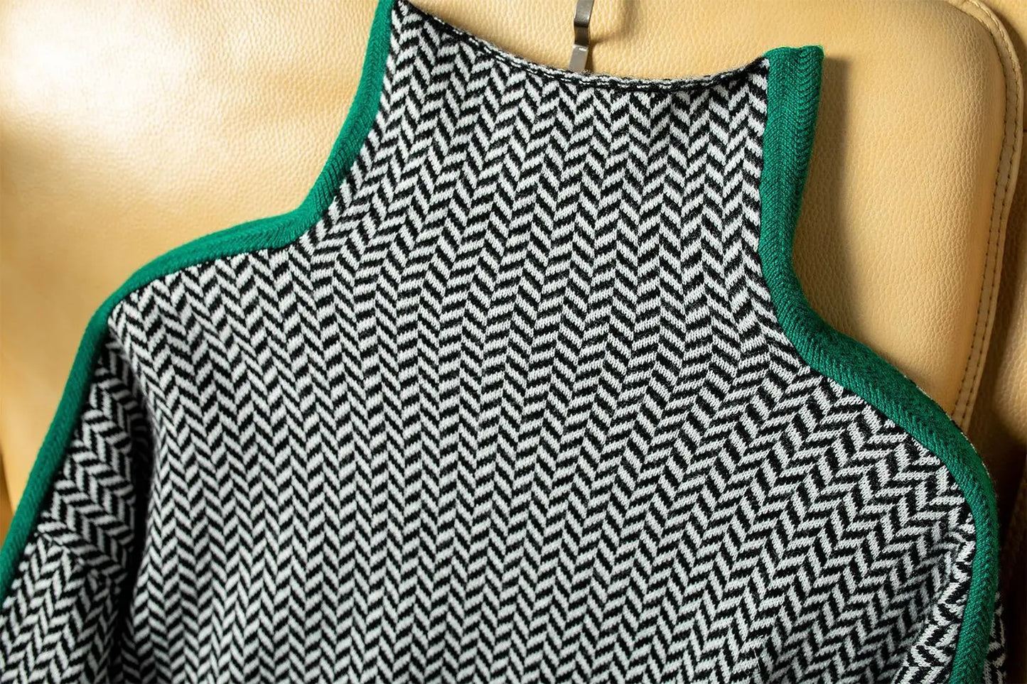 ISABEL I ROLLKRAGEN-PULLOVER MIT AUFDRUCK