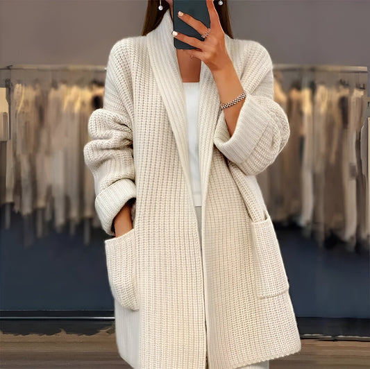 EMERY I LÄSSIGE STRICKJACKE