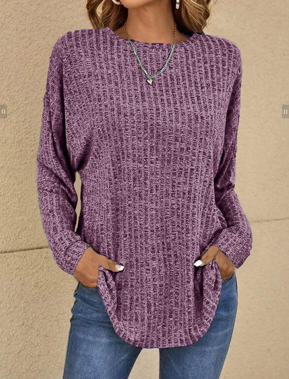 EULA I LÄSSIGER STRICKPULLOVER