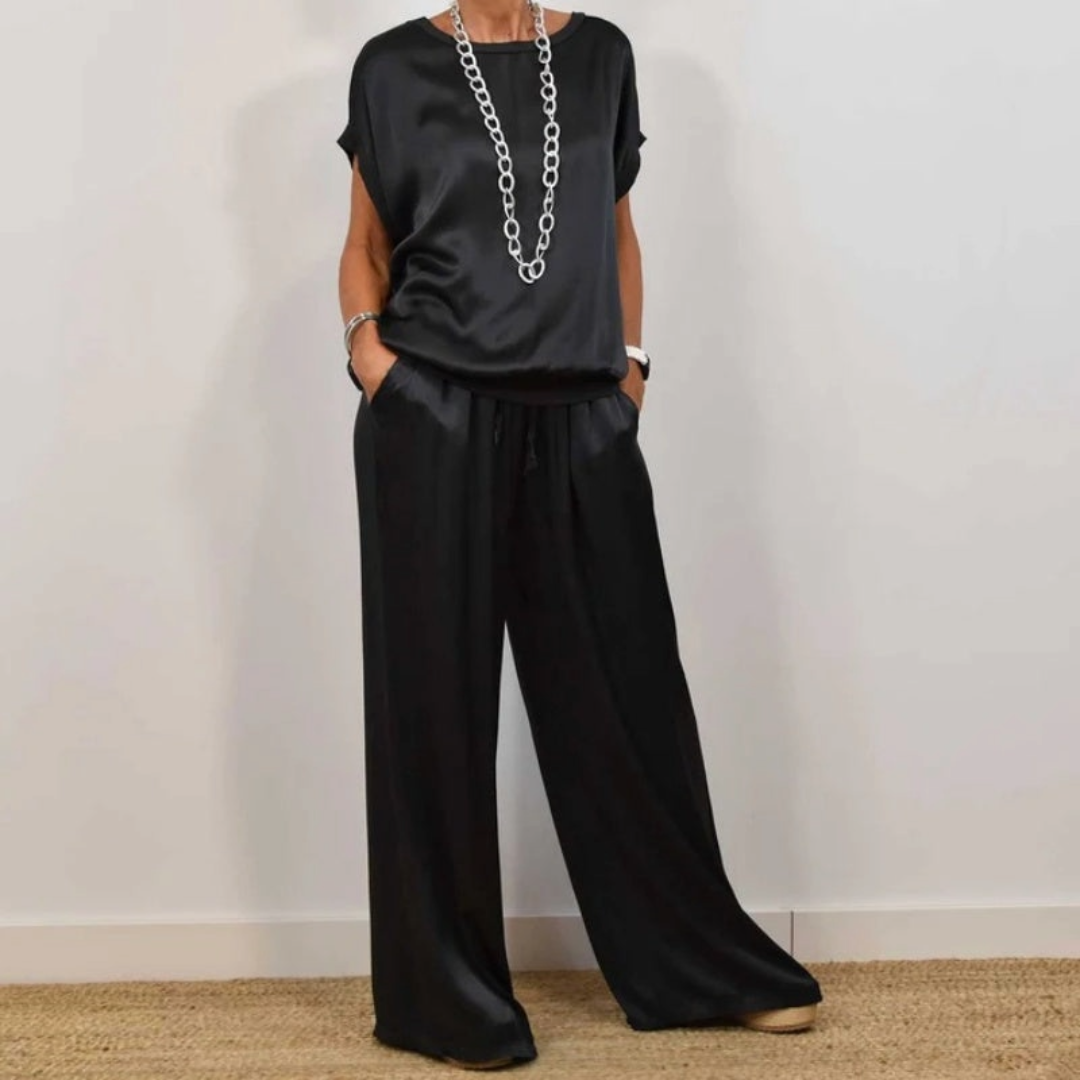 FRONIKA I STILVOLLES 2-TEILIGES SET AUS HOSE UND OBERTEIL