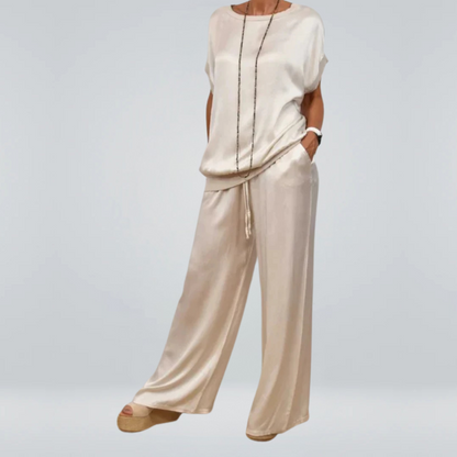 FRONIKA I STILVOLLES 2-TEILIGES SET AUS HOSE UND OBERTEIL