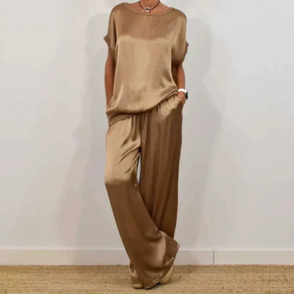 FRONIKA I STILVOLLES 2-TEILIGES SET AUS HOSE UND OBERTEIL