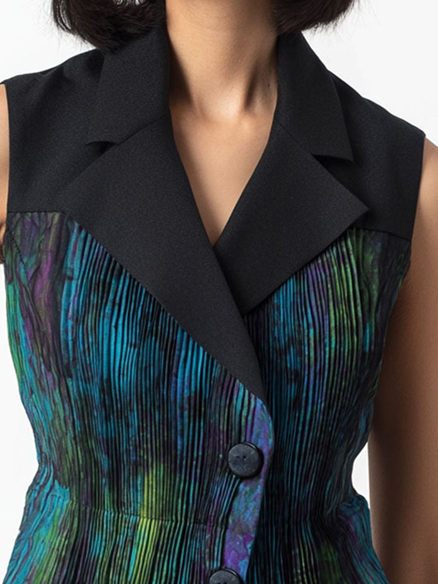 MARLENE I BEDRUCKTE ÄRMELLOSE PLISSEE-WESTE