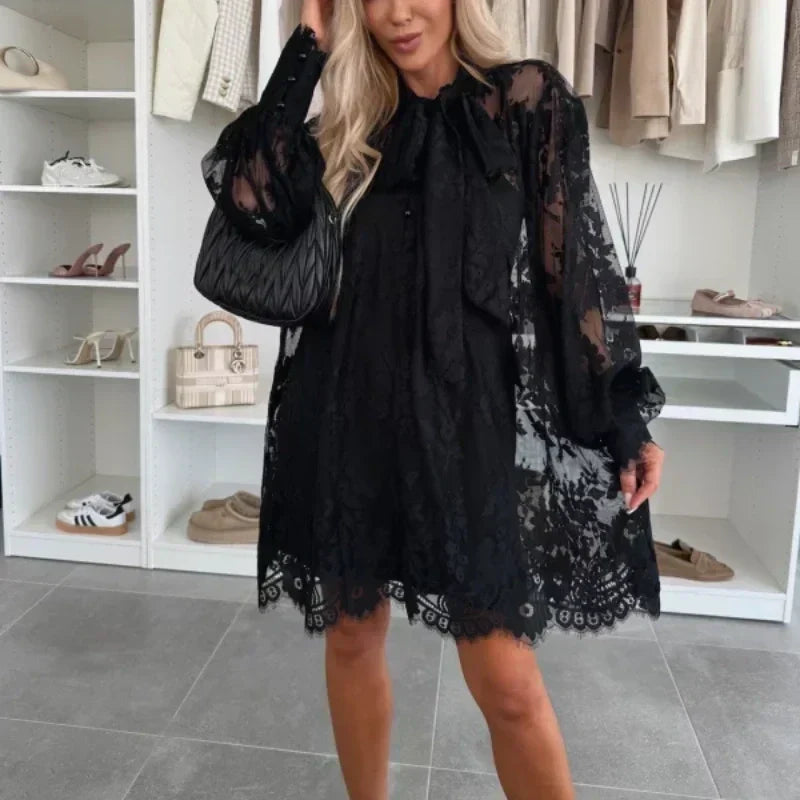 DILIANE I LANGÄRMELIGES SPITZENKLEID