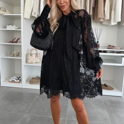 DILIANE I LANGÄRMELIGES SPITZENKLEID