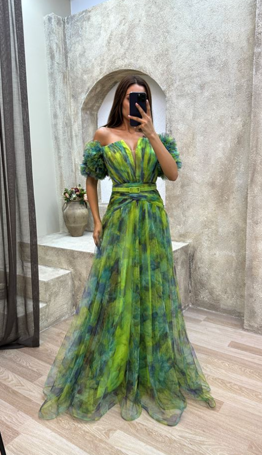 ADELE I TÜLL-COCKTAILKLEID MIT SCHLITZ