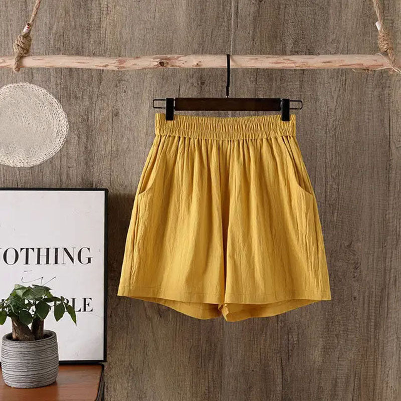 MAGNHILD I LÄSSIGE DEHNBARE SHORTS