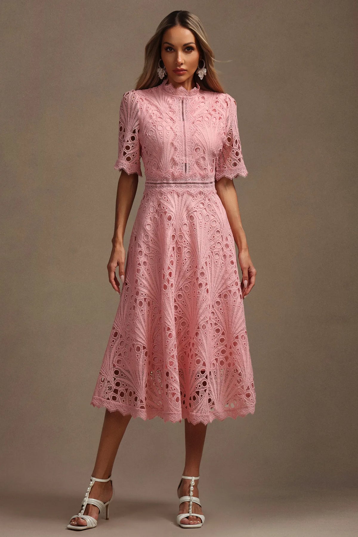 NINA I SPITZEN-MIDIKLEID