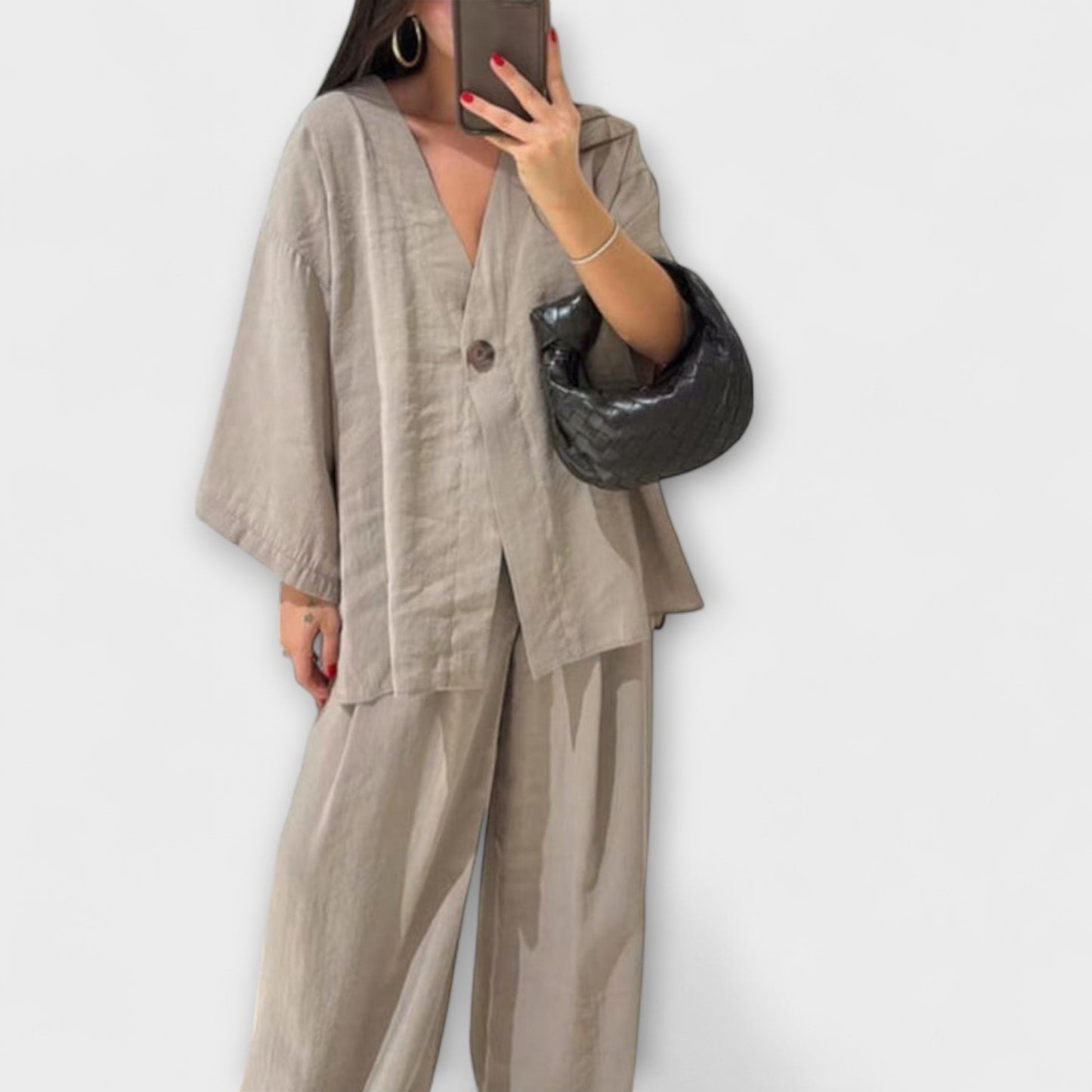 Jacqueline - Lässiges V-Ausschnitt Top und Hose Duo