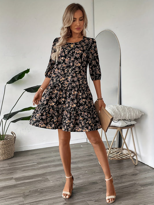 BALTRUDIS I GEBLÜMTEM RÜSCHENKLEID