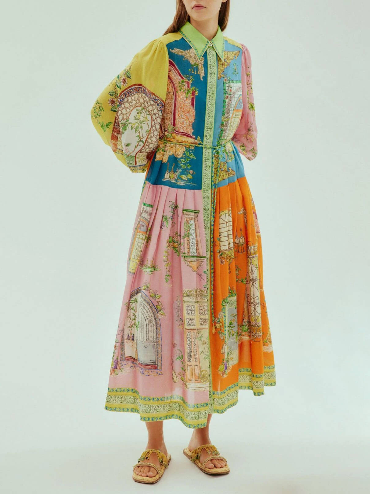 SYBYLLA I VIBRIERENDES LANGÄRMELIGES MIDIKLEID