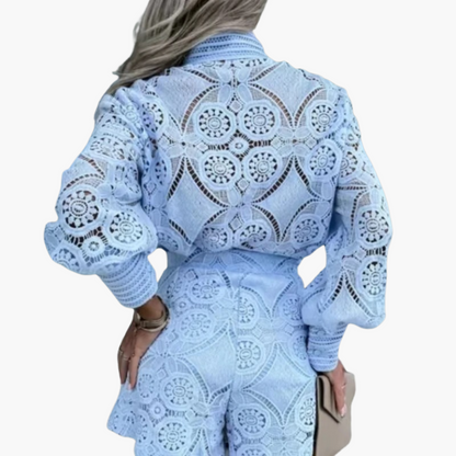 AISLINGE I ELEGANTES TOP & SHORTS SET