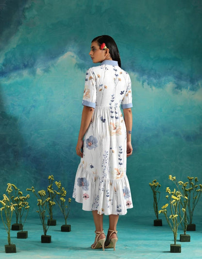 ELVIENNE I MAXIKLEID MIT KRAGEN UND PRINT