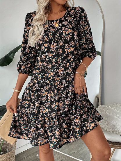 BALTRUDIS I GEBLÜMTEM RÜSCHENKLEID