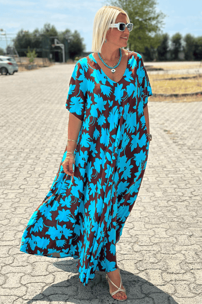 CAMILIA I LÄSSIGES MIDIKLEID