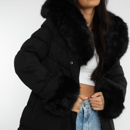 KAROLINA I STYLISCHER WINTERMANTEL