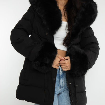 KAROLINA I STYLISCHER WINTERMANTEL