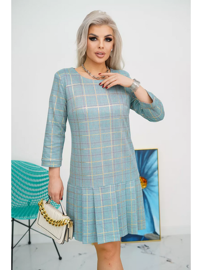 ELENA I LÄSSIGES KARIERTES KLEID