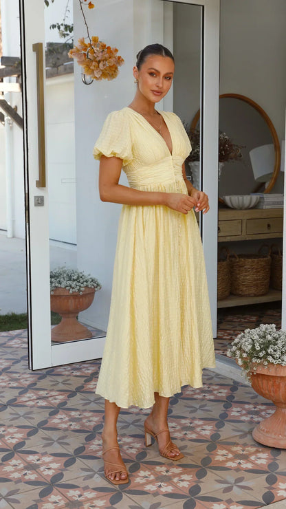 HADEMAR I TRENDIGES MAXIKLEID MIT KURZEM ÄRMEL