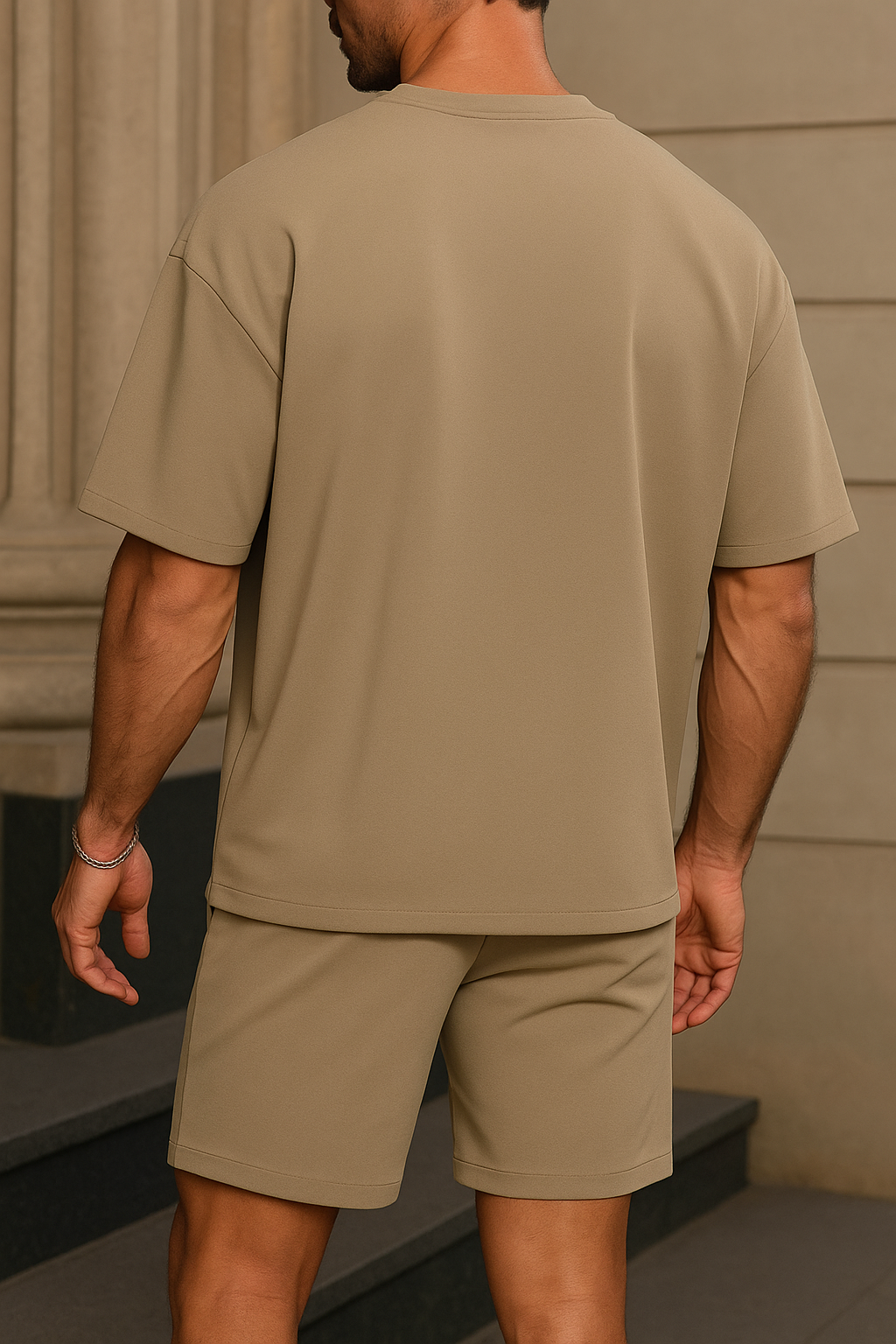 ADOLF I ÜBERGROSSES HEMD UND SHORTSET