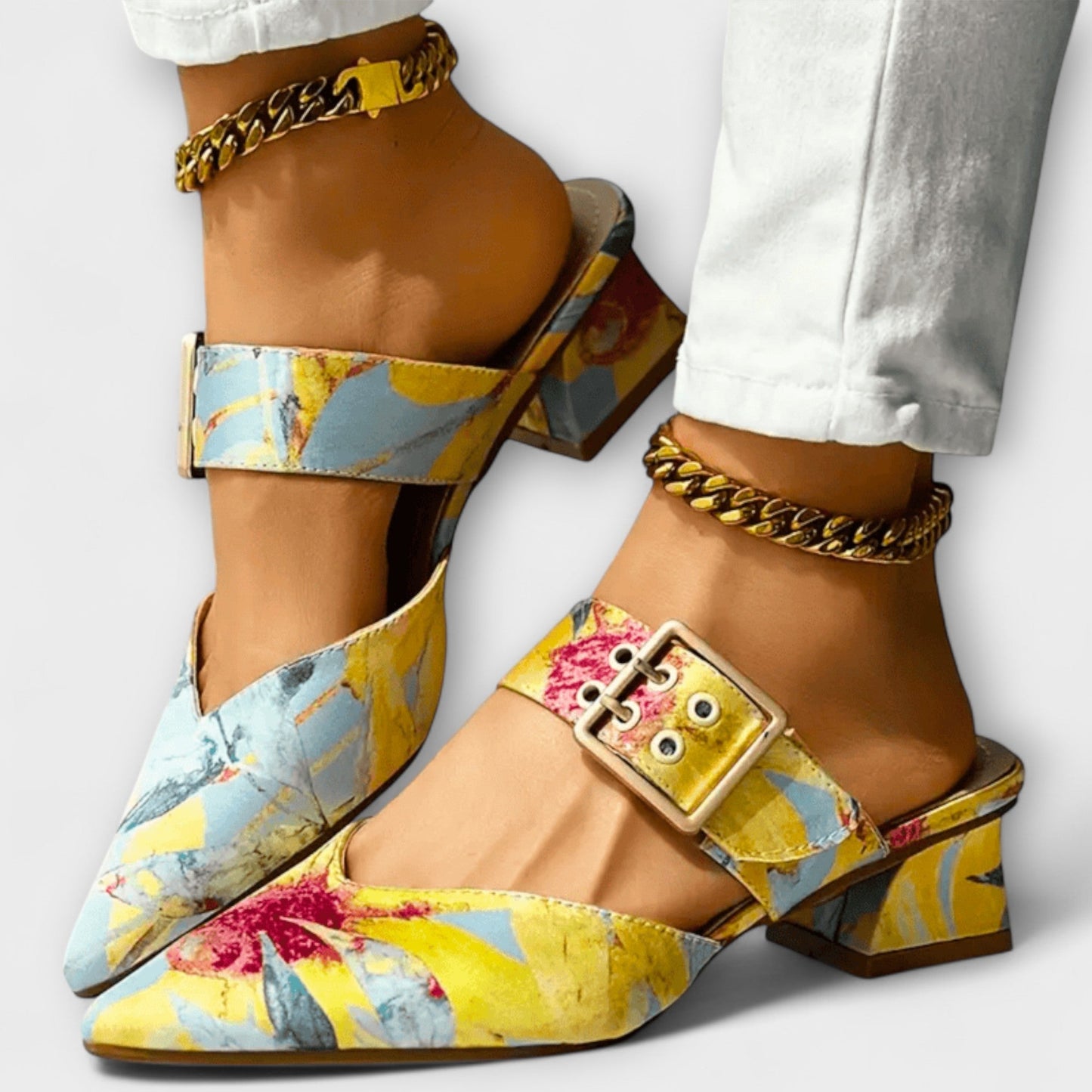 HILDRA I ABSÄTZE IM RETROSTIL