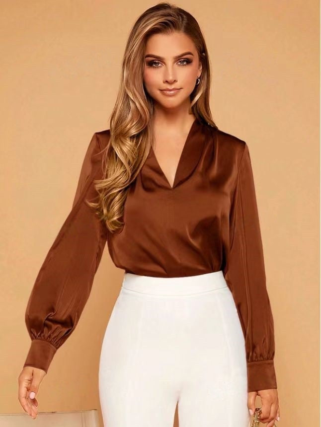 Lila | Elegant Loose Satin Blouse