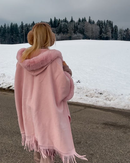 LOTTA I PONCHO MIT KAPUZE