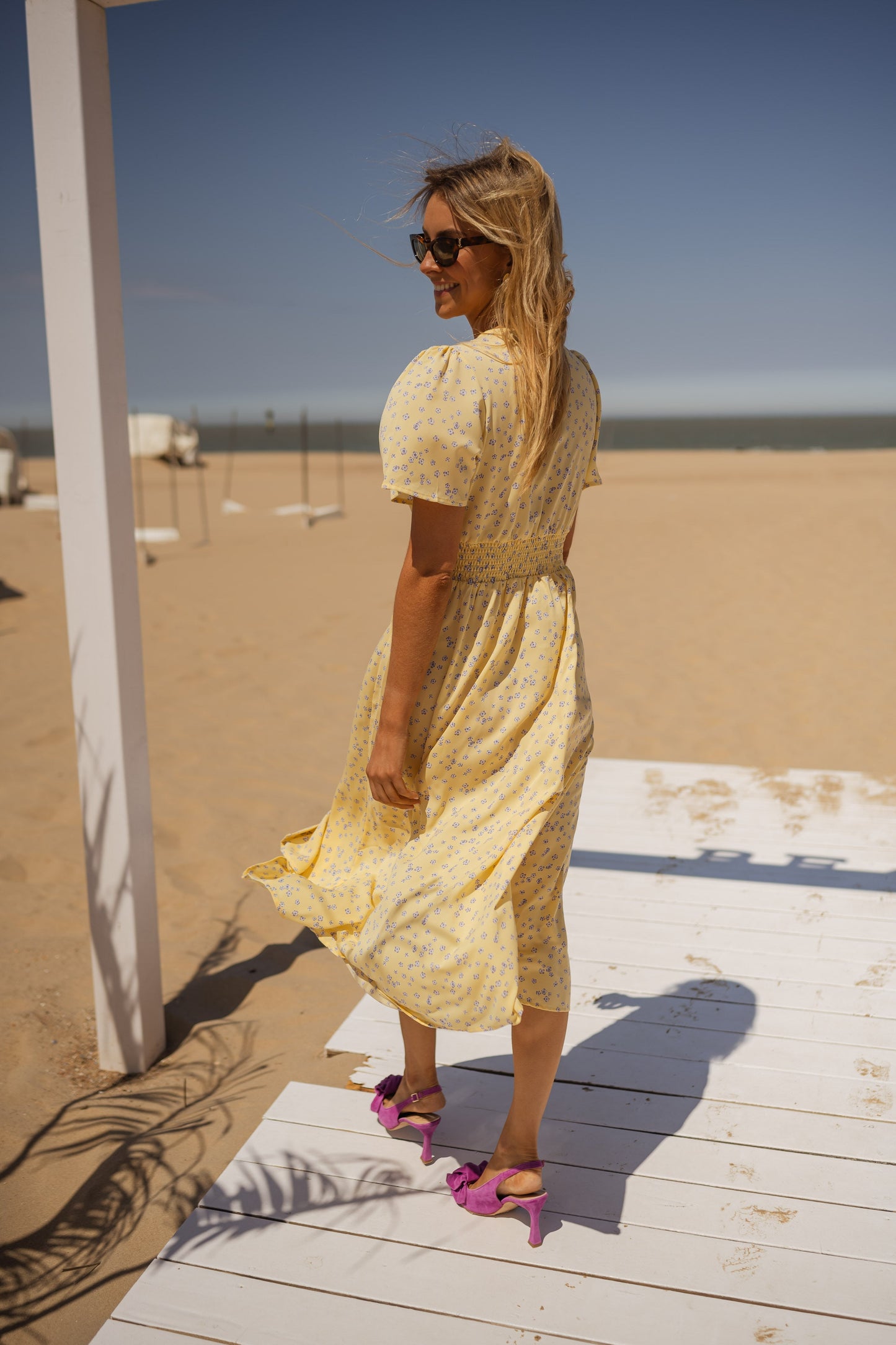 DIANA I GEBLÜMTES SOMMER-MIDIKLEID