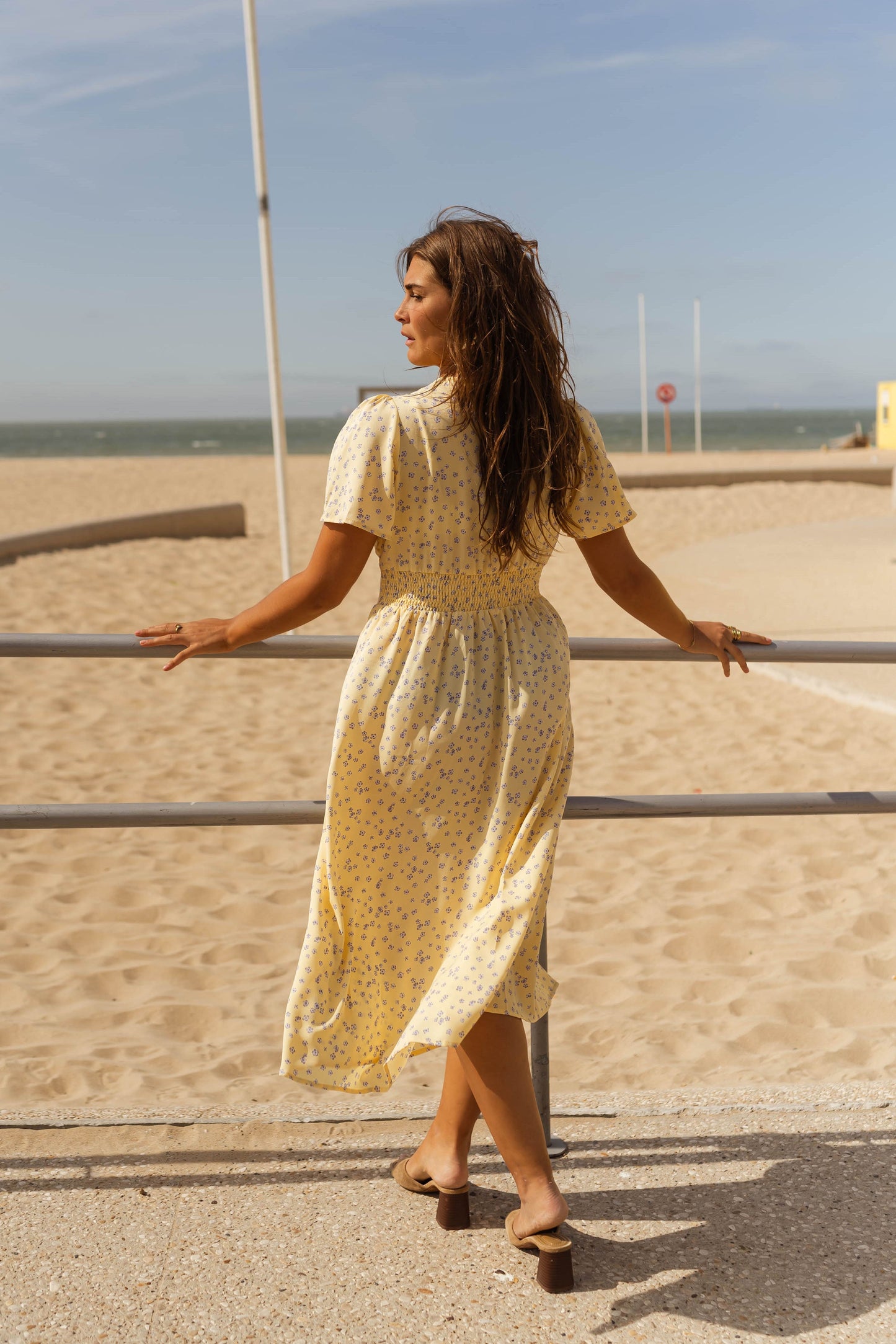 DIANA I GEBLÜMTES SOMMER-MIDIKLEID