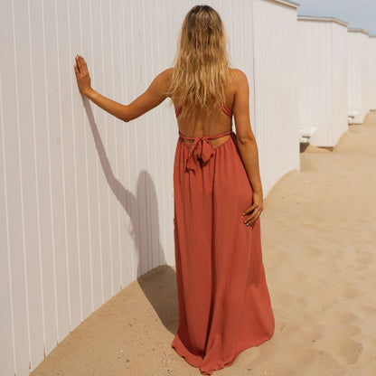 HELENE I STILVOLLES RÜCKENFREIES KLEID MIT SCHLITZ