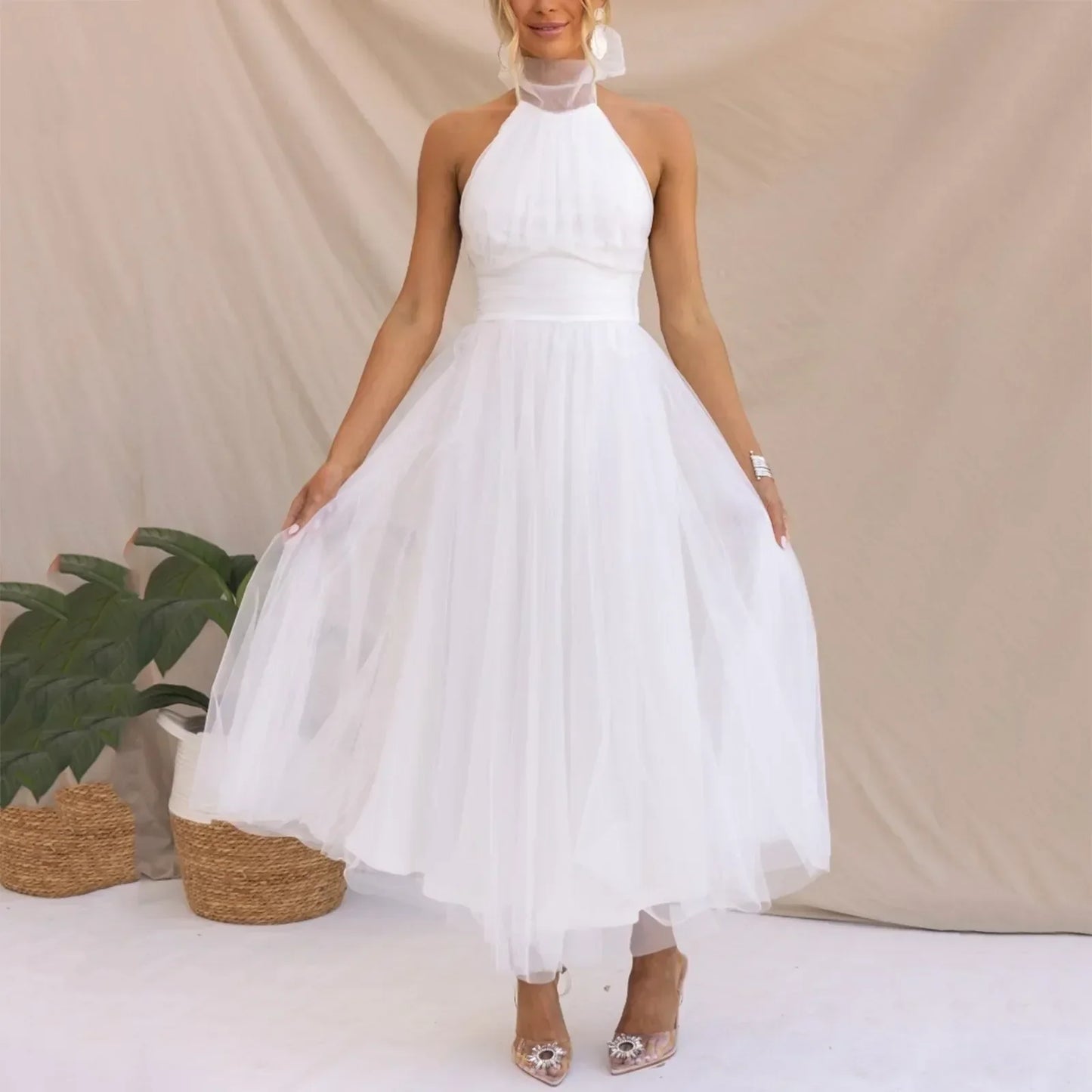 DRUDA I ELEGANTES ÄRMELLOSES KLEID